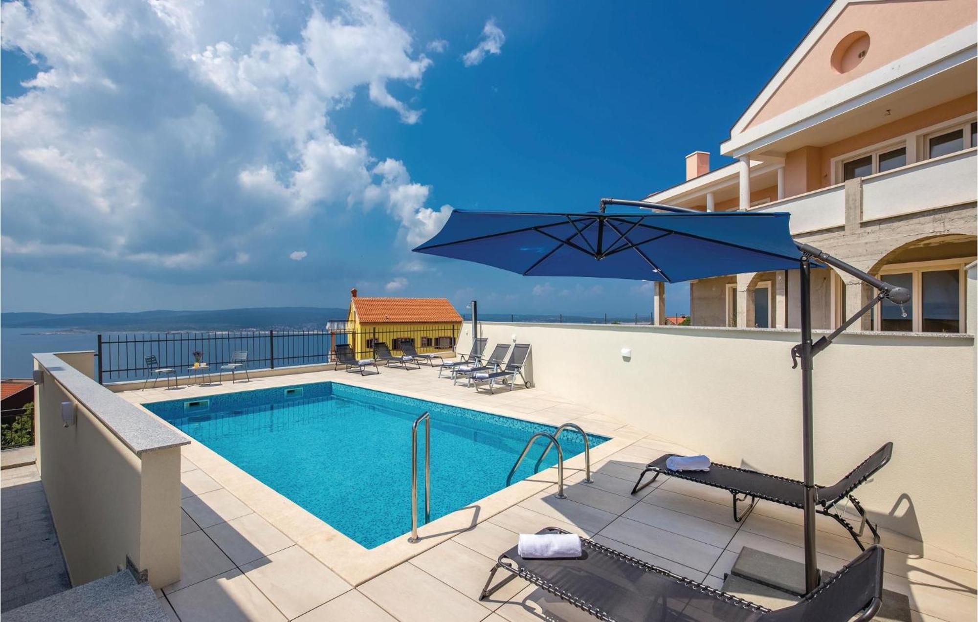 Cozy Apartment In Crikvenica With House Sea View מראה חיצוני תמונה