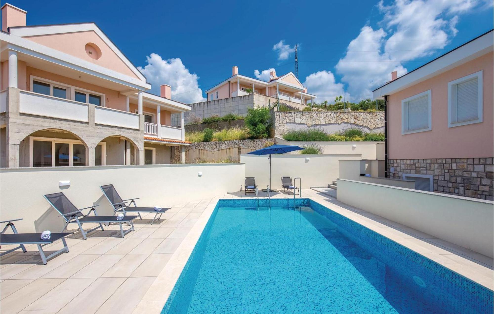 Cozy Apartment In Crikvenica With House Sea View מראה חיצוני תמונה